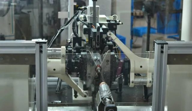 Bobinado automático de hilo de algodón